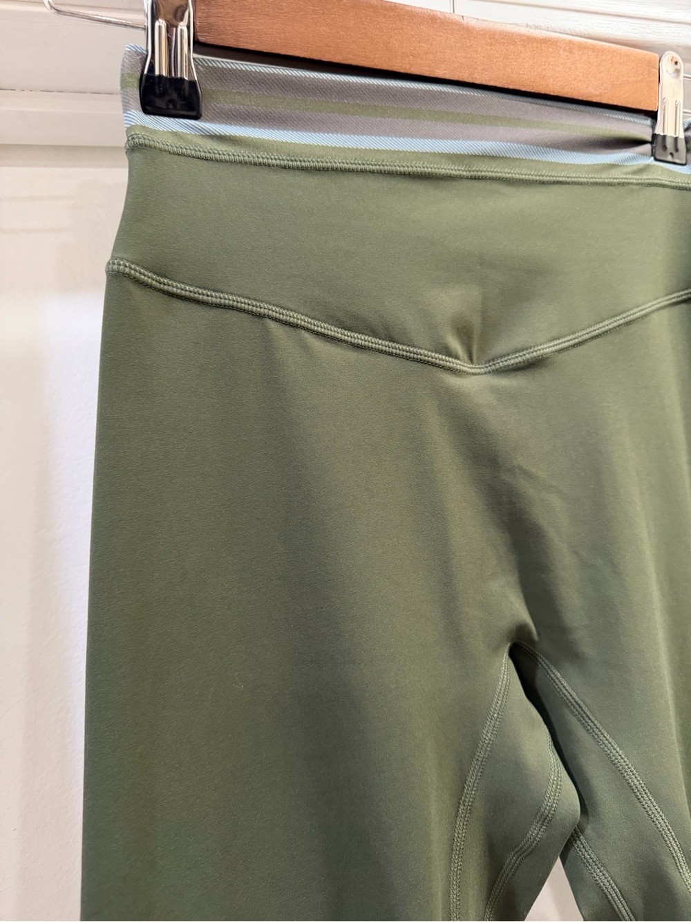 Vitality Olive Green Leggings Size Small Regular - Picture 4 of 13